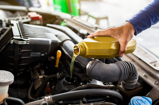 What Is CNG Engine Oil and How Is It Different From Regular Oil?